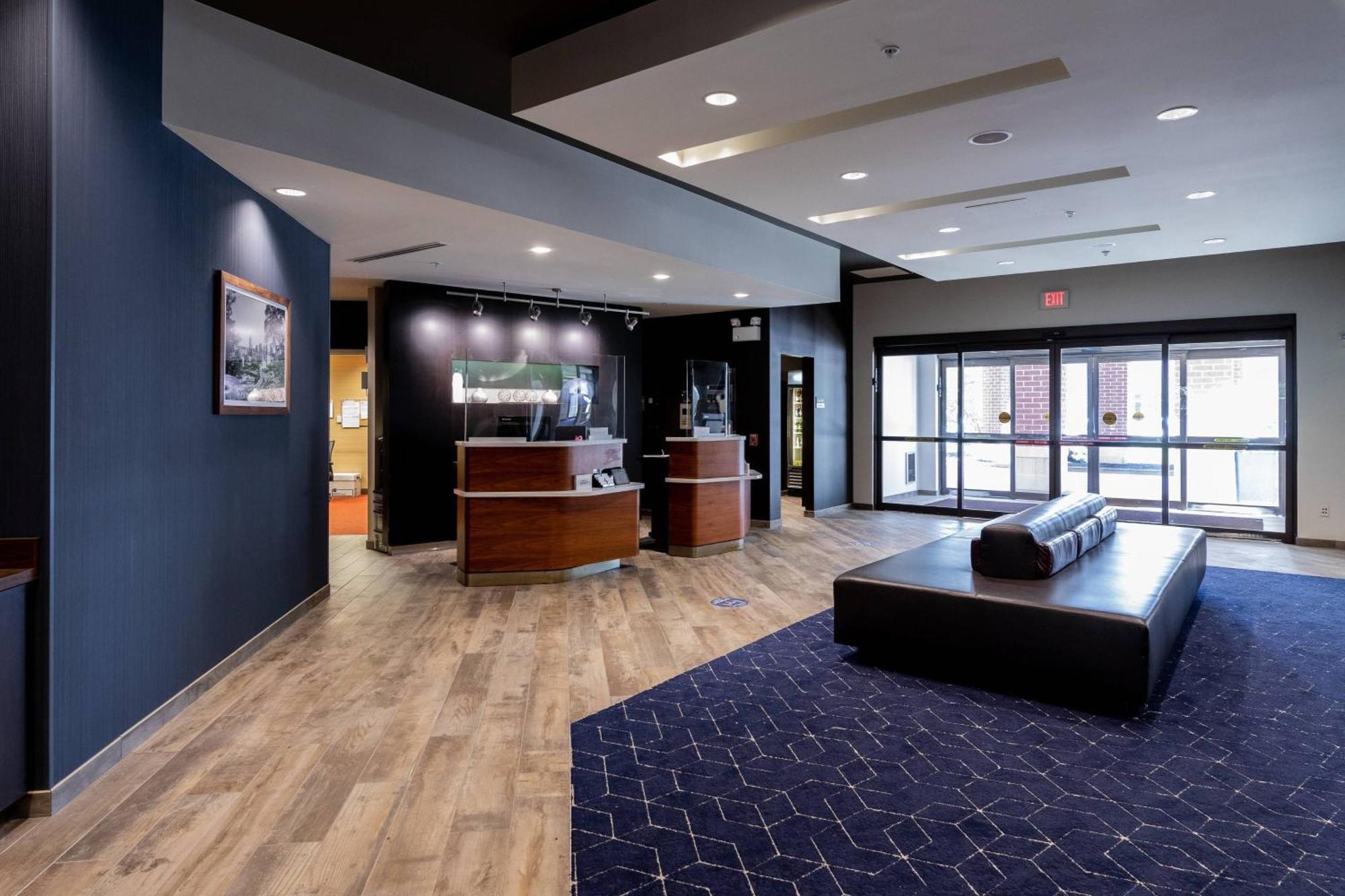 Courtyard By Marriott Cincinnati Midtown/Rookwood Exterior foto