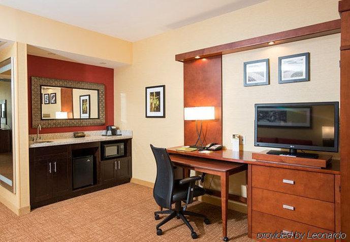 Courtyard By Marriott Cincinnati Midtown/Rookwood Exterior foto