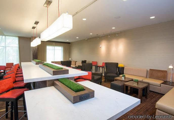 Courtyard By Marriott Cincinnati Midtown/Rookwood Exterior foto